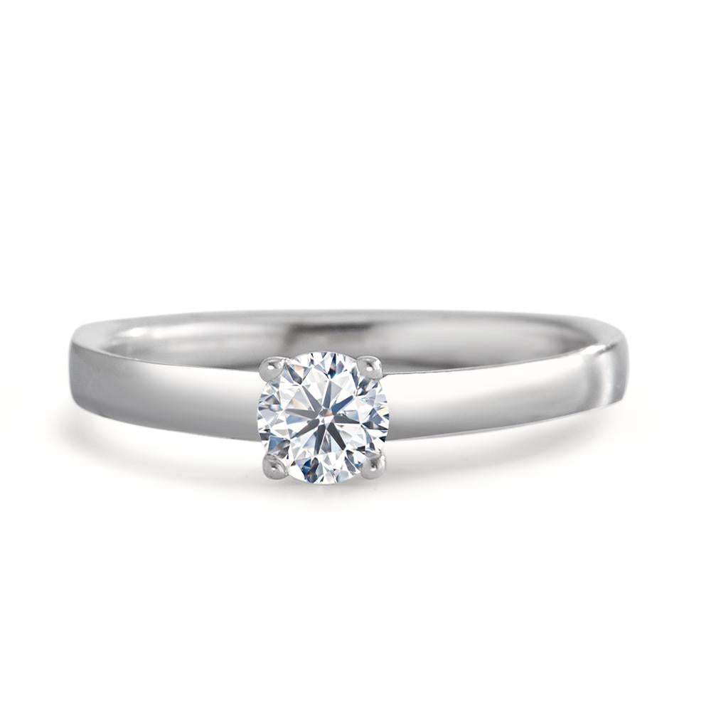 Solitaire ring 9k White Gold Moissanite 4.5 mm